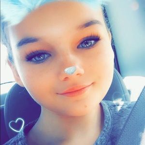 Meet your Posher, Zera